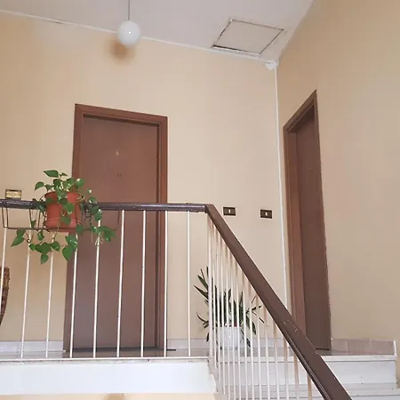 120mq Con 3 , 6 Posti Letto Джулианова